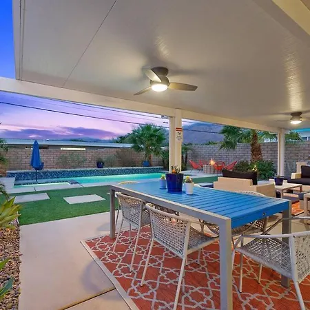 Casita Cerritos - Luxurious Modern Retreat In Palm Springs Villa
